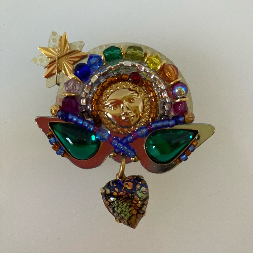 Liztech Over The Rainbow brooch